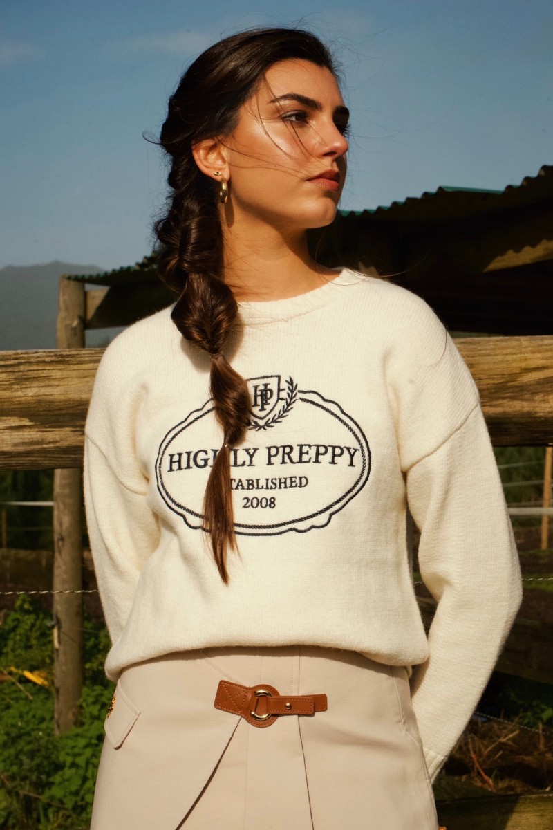 JERSEY BORDADO HIGHLY PREPPY