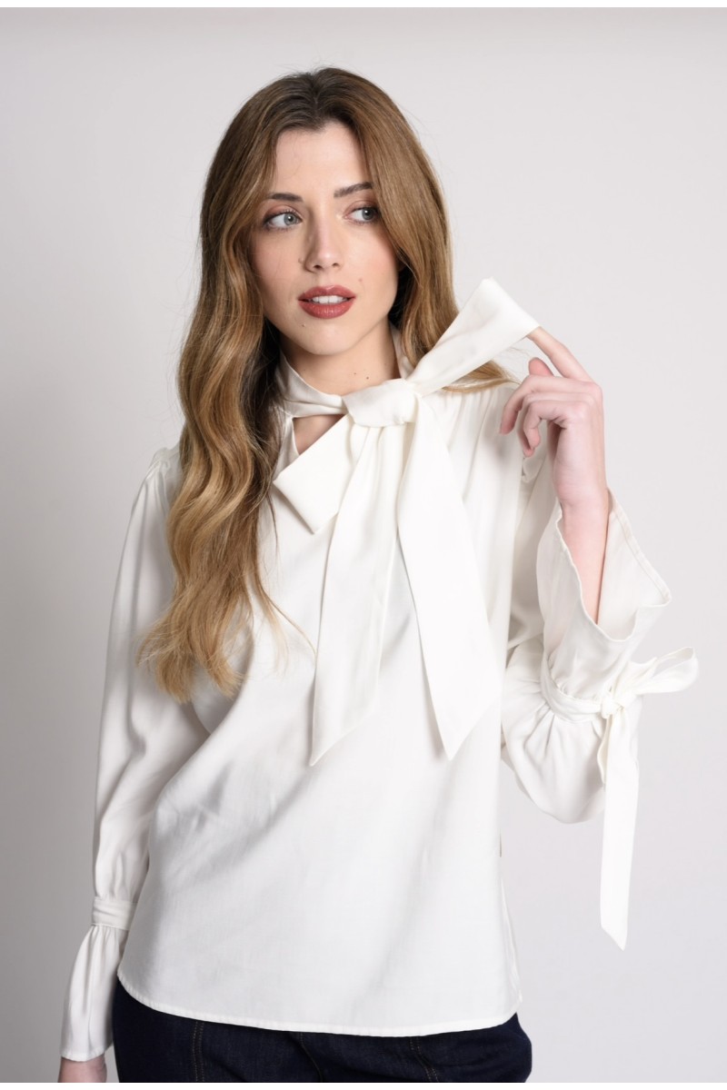 BLUSA ROMÁNTICA